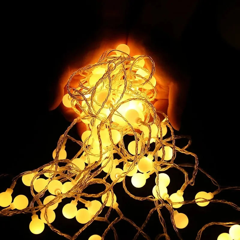 LumiGlobe 10M Kleine Bol Fairy Lights – USB/Batterij - hanglampen - detail