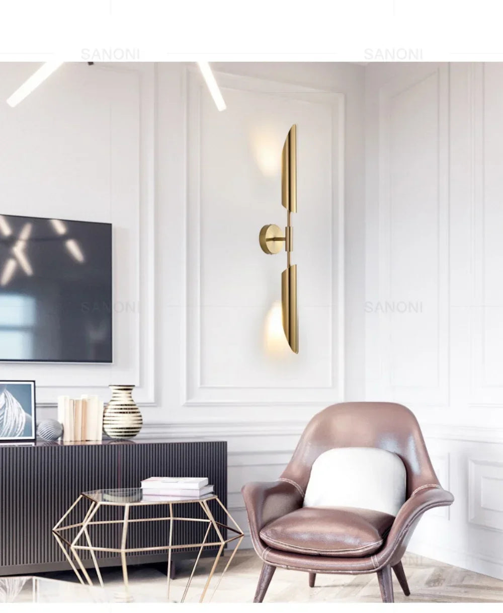 LustraVogue Aura – Luxe Moderne Wandlamp met Glazen Kap - wandlamp