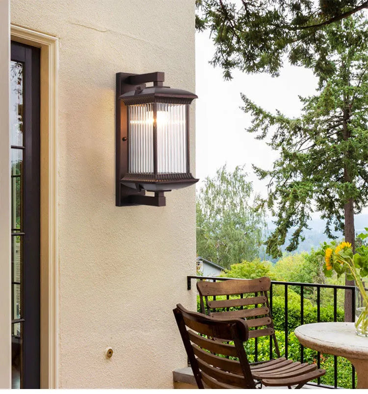 TerraGuard Classic – Waterdichte Buitenwandlamp van Metaal