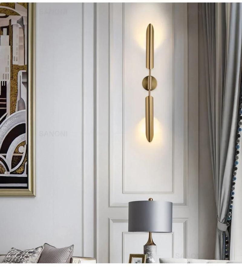 LustraVogue Aura – Luxe Moderne Wandlamp met Glazen Kap