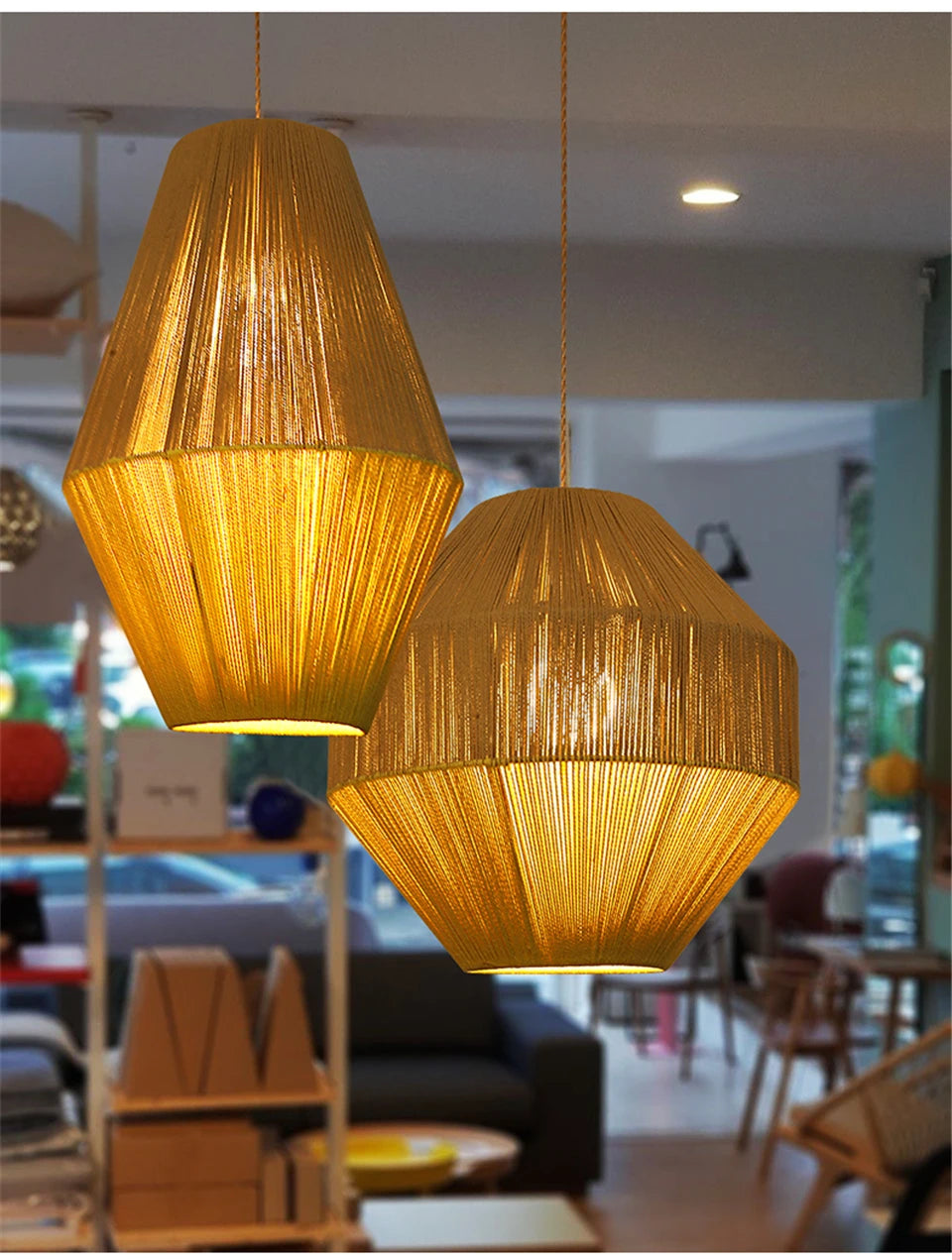 BonLumi Naturé – Retro Bonbon Hanglamp van Henneptouw en Rotan - hanglampen - sfeerbeeld