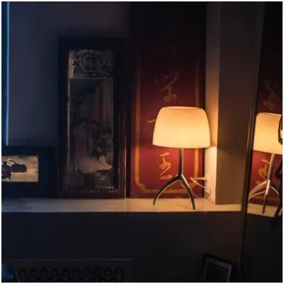 LumiereGlow Bauhaus Driepoot Bureaulamp - tafellampen - zijaanzicht