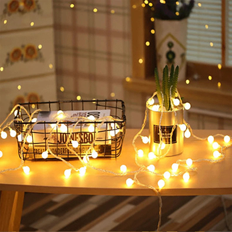 LumiGlobe 10M Kleine Bol Fairy Lights – USB/Batterij - hanglampen - sfeerbeeld