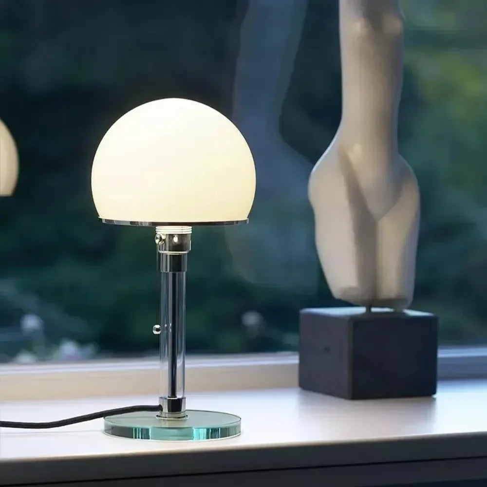 AuroraBauhaus LED Tafellamp – Nordic Glas & Metaal Designlamp - tafellampen - sfeerbeeld