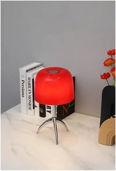 LumiereGlow Bauhaus Driepoot Bureaulamp - tafellampen - close-up