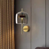 LumiVerre – Elegante Glazen Wandlamp