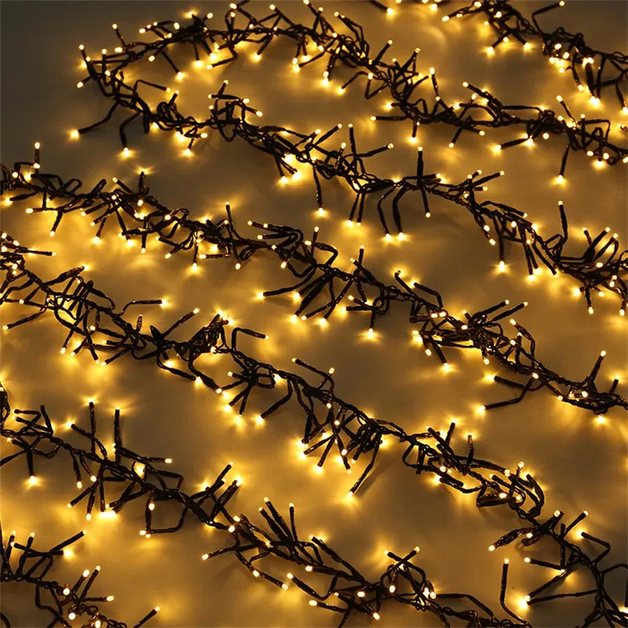 LumiBurst 25M 2000 LED Cluster Kerstverlichting - buitenverlichting - close-up