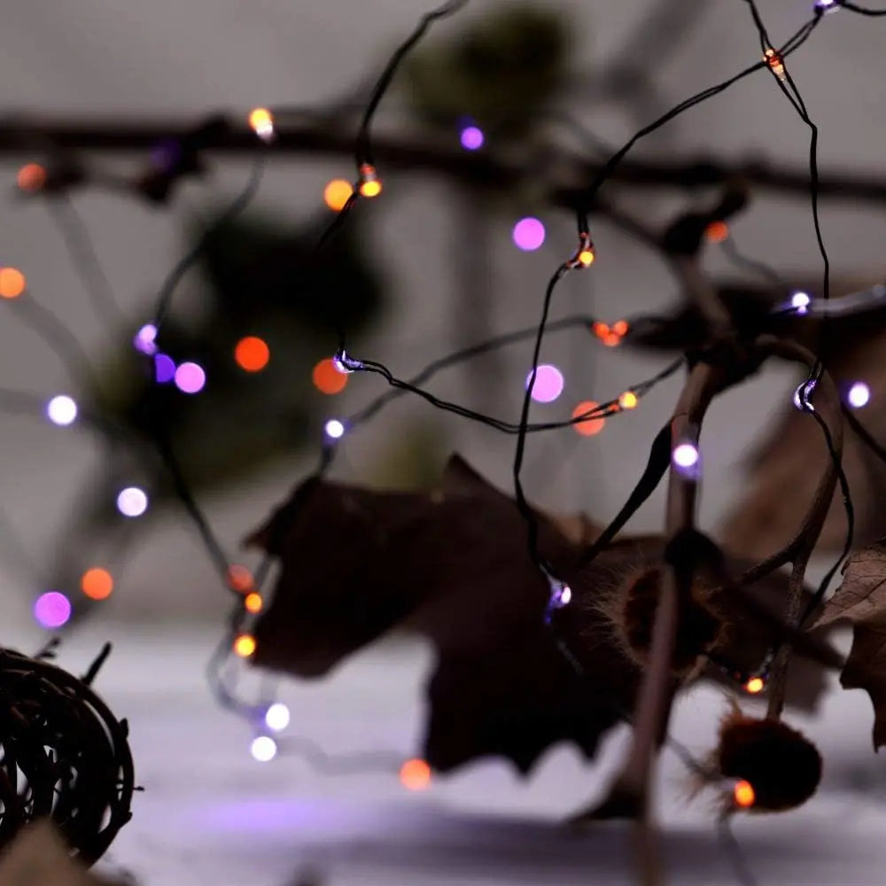 GLOWSPELL – Halloween LED Sfeerverlichting 100/200 LEDs met Zwarte Draad - buitenverlichting - close-up