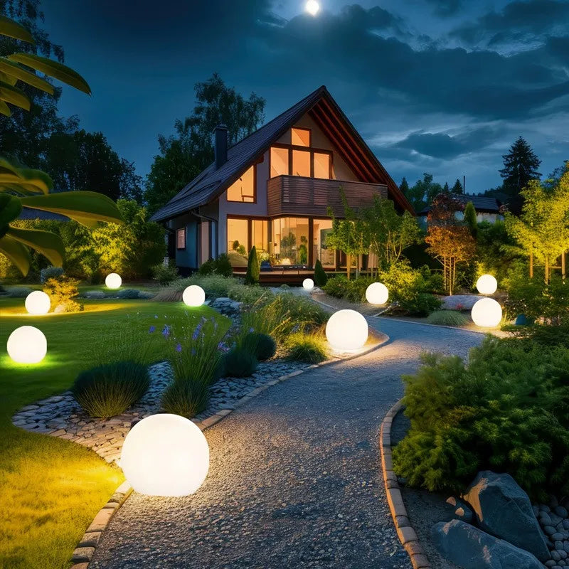 LUXARÉ GlowSphere RGB Tuinlamp op Zonne-energie - buitenverlichting - zijaanzicht