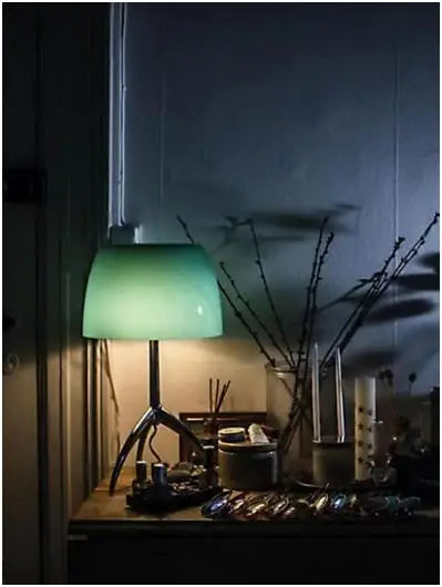LumiereGlow Bauhaus Driepoot Bureaulamp - tafellampen - sfeerbeeld