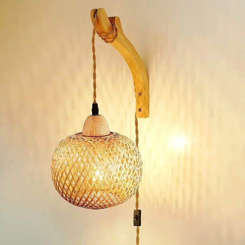 NaturLume Bamboe Wandlantaarn – Handgeweven Rotan Wandlamp met E27 Fitting - wandlamp - zijaanzicht