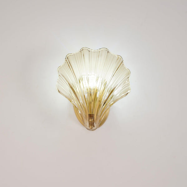 Wandlamp In De Vorm Van Een Schelp