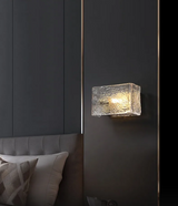 LuxeLuma Postmoderne Koperen Wandlamp met Glazen Kap