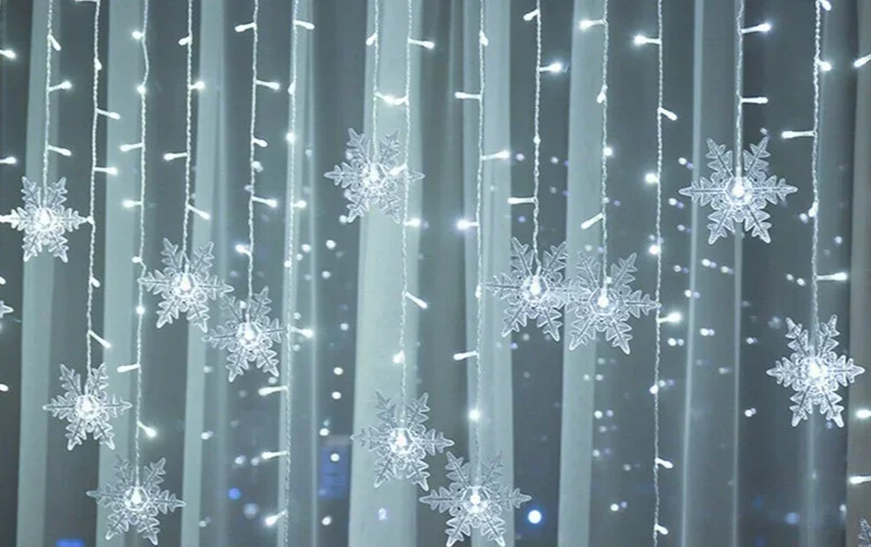 LumaSneeuw 4M LED Sneeuwvlok Gordijnverlichting – Kerst IJspegel Sfeerverlichting - buitenverlichting - close-up