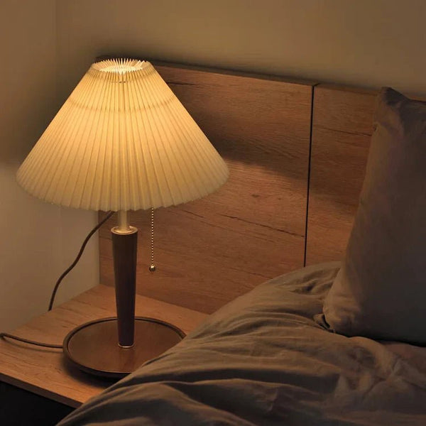 Vintage Geplooid Houten Tafellamp - tafellampen - gemonteerd